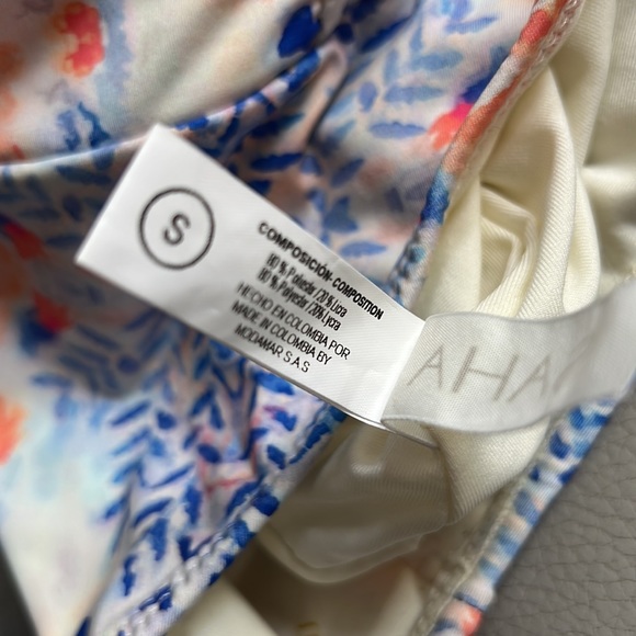 SAHA, NWT One Piece Retro Flowered Bathing Suit, Size S - Picture 5 of 10